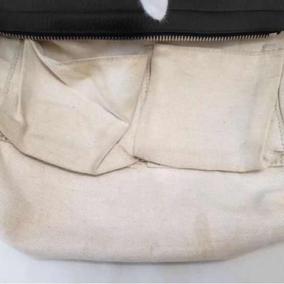 Gucci Purse- Authentic - Picture 11 of 16